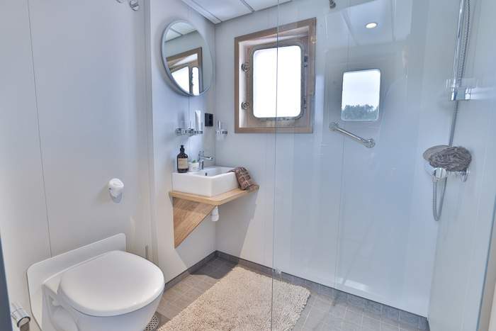 MV Vikingfjord Ensuite Cabin Secret Atlas.jpg